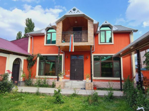 Red villa Ali